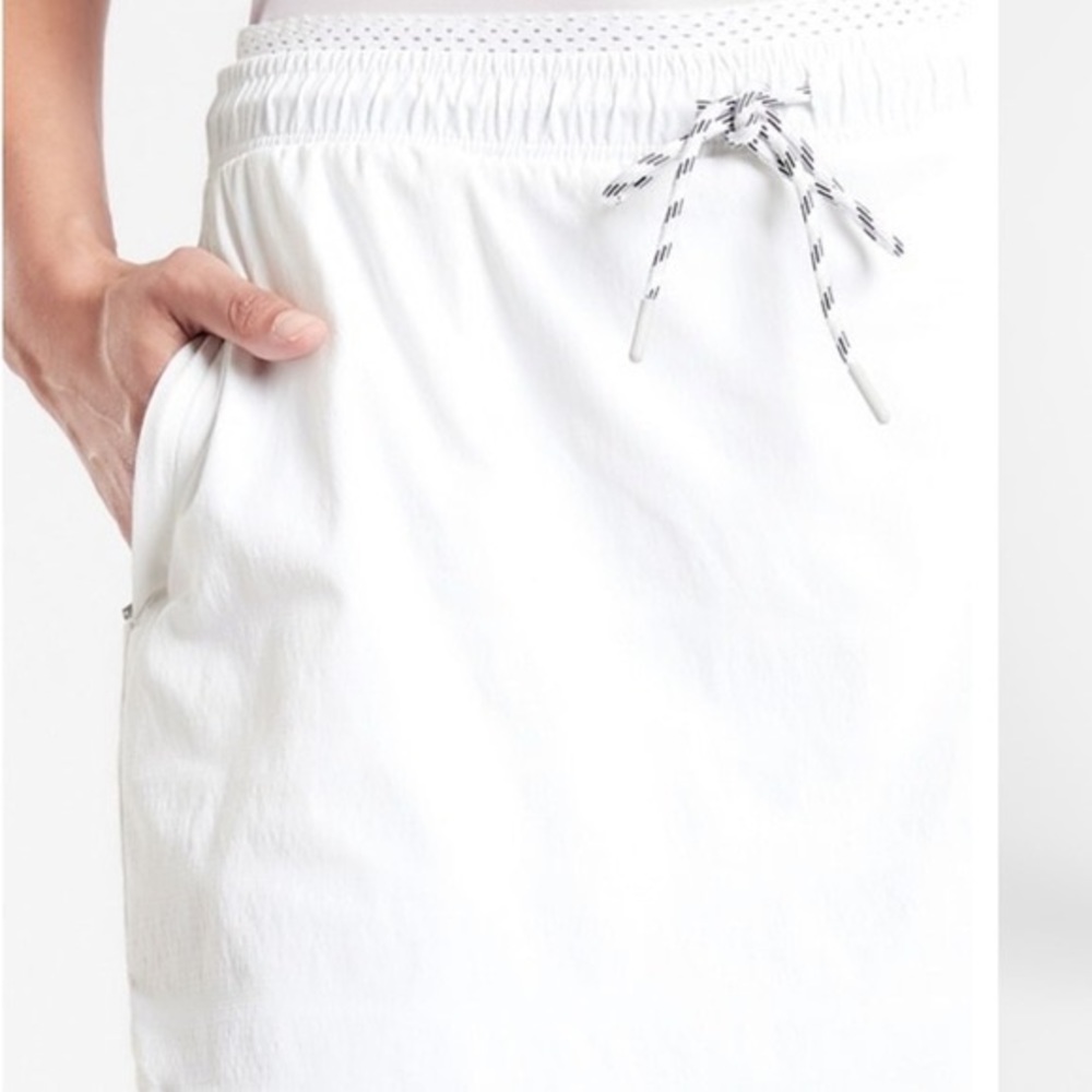Athleta Crest Skort, White, Size 0 🎾👗🩳